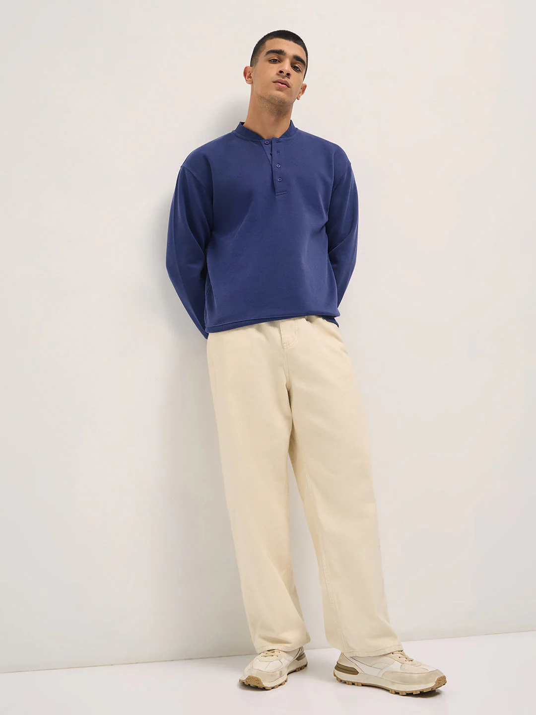 Men Blue Solid Relaxed Fit Henley Neck T-Shirt - Image 4
