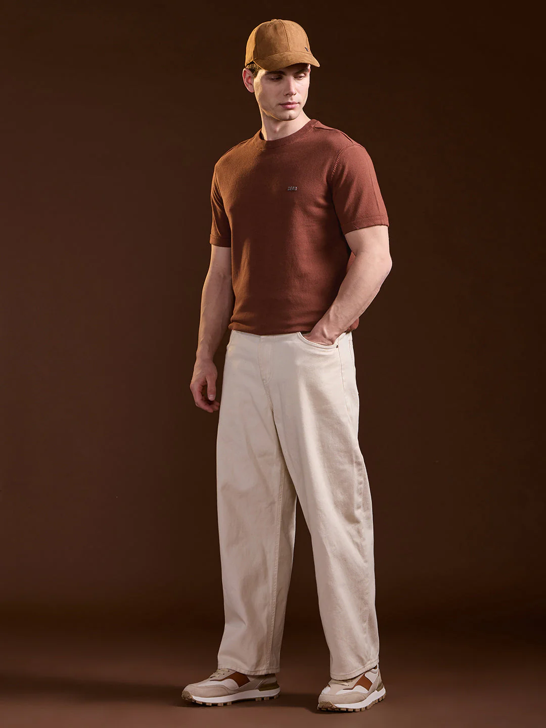Men Rust Solid Regular Fit Ribbed Crew Neck T-shirt - Image 4