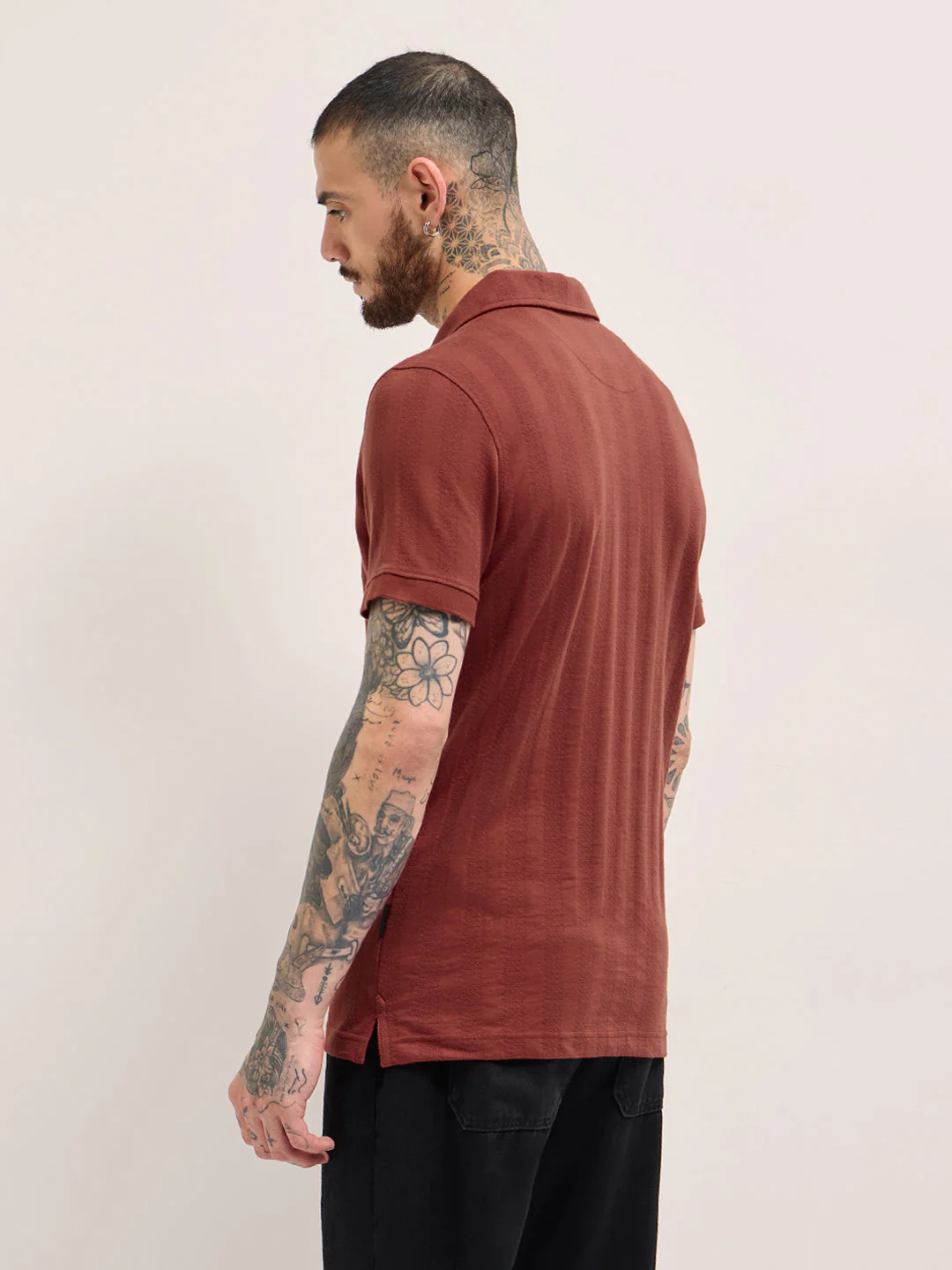 Men Rust Texture Self-Striped Design Slim Fit Polo - Image 2