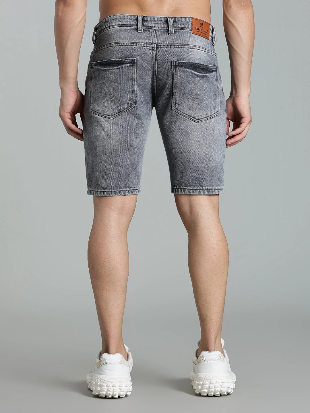 Men Scuff Light Grey Denim Shorts - Image 2