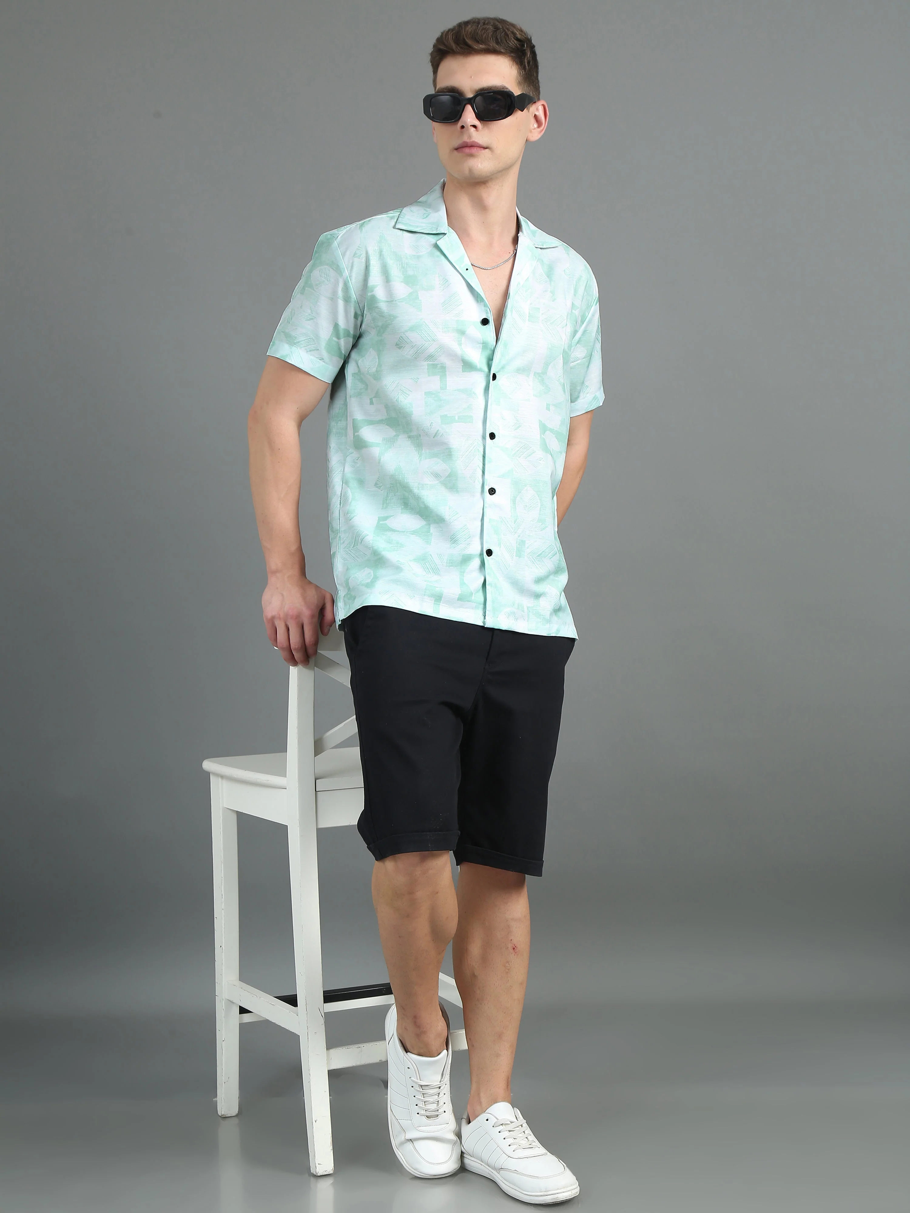 Men Serrate Green Floral Shirt - Image 6