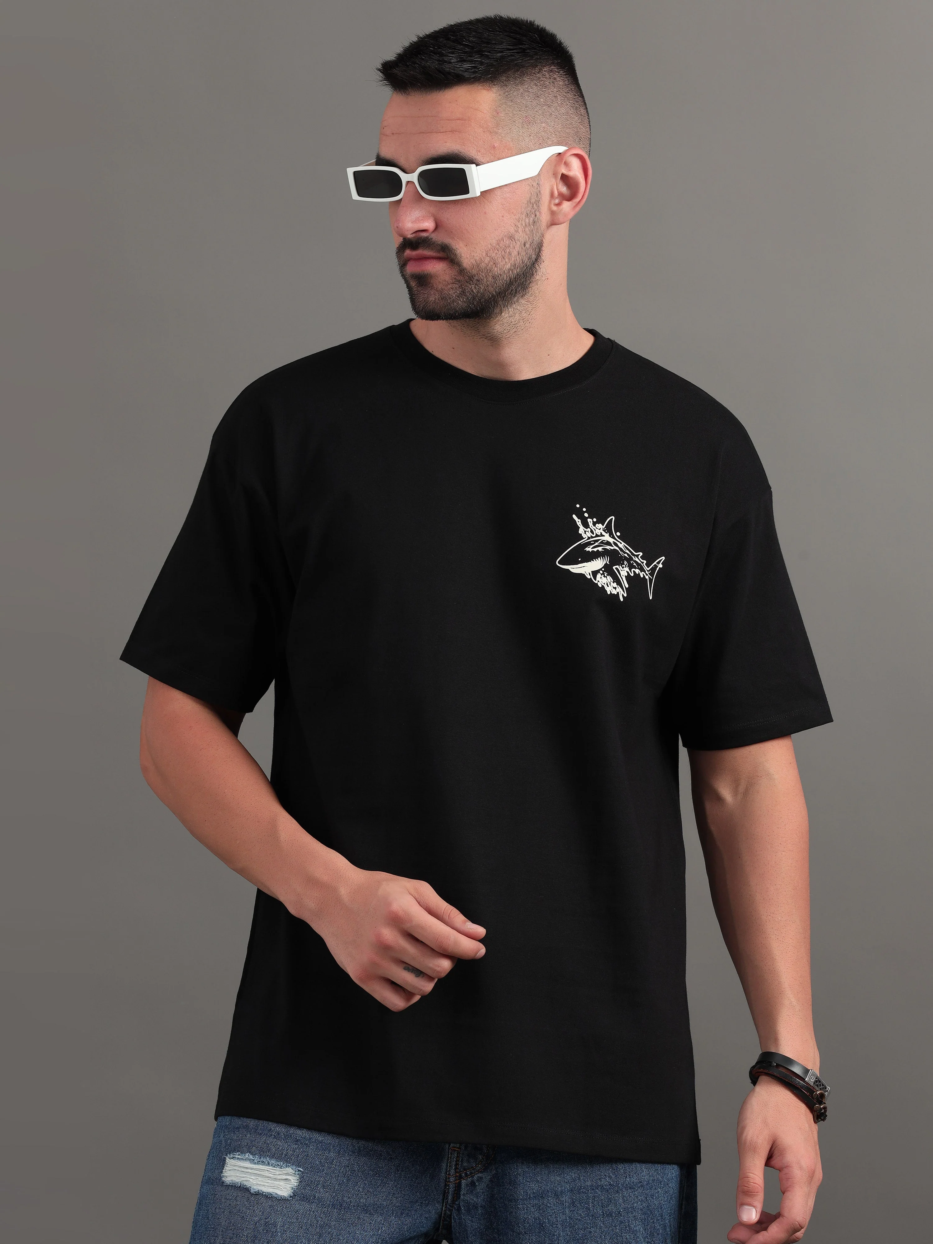Men Shark Hunts Black Oversized T-Shirt - Image 2