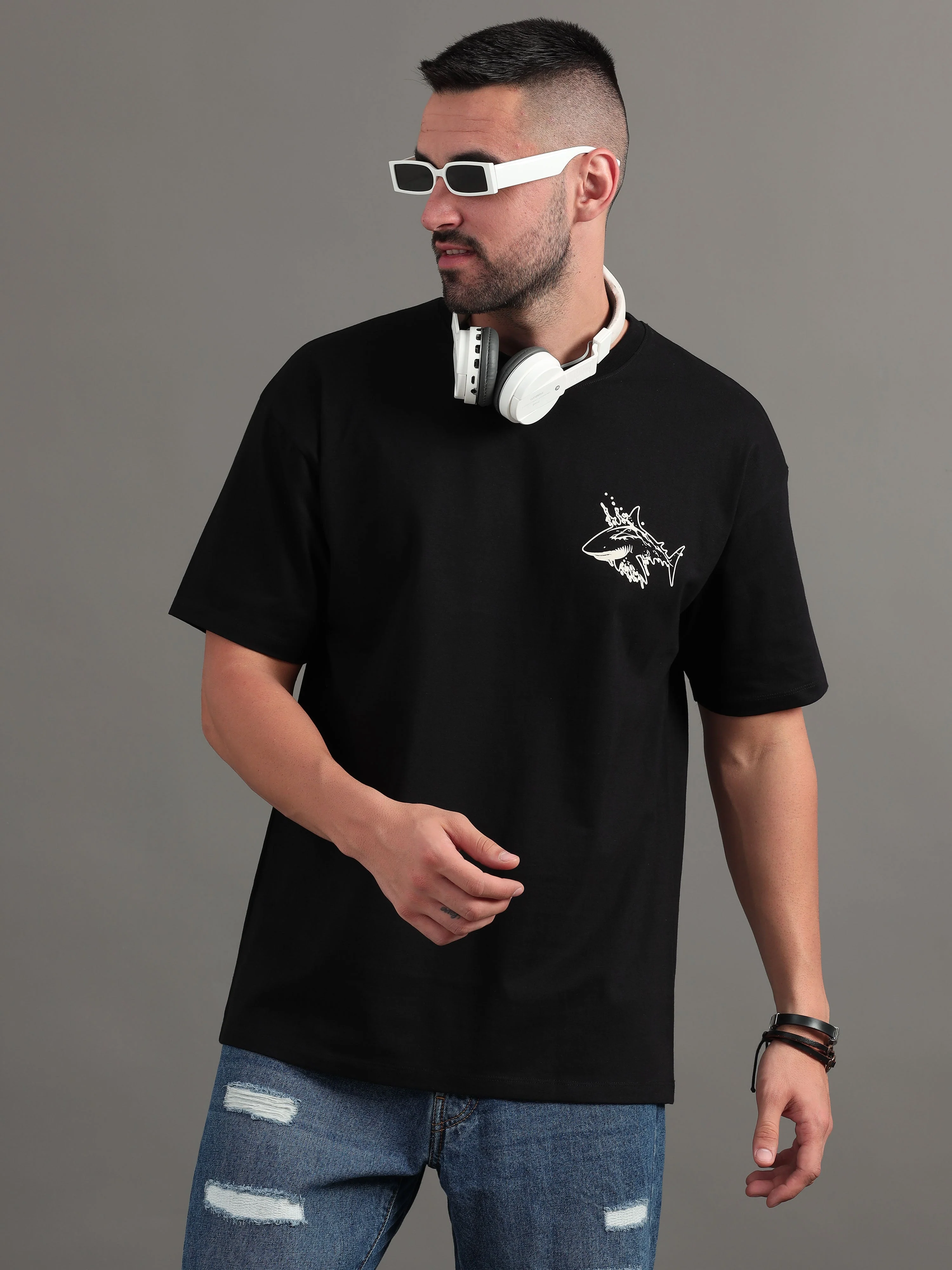 Men Shark Hunts Black Oversized T-Shirt - Image 4