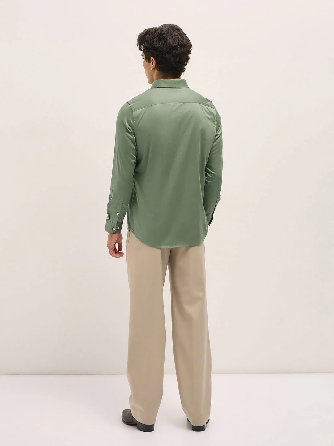 Men Shirt Light Green Tailored Fit Solid Formal Shirt - Image 5