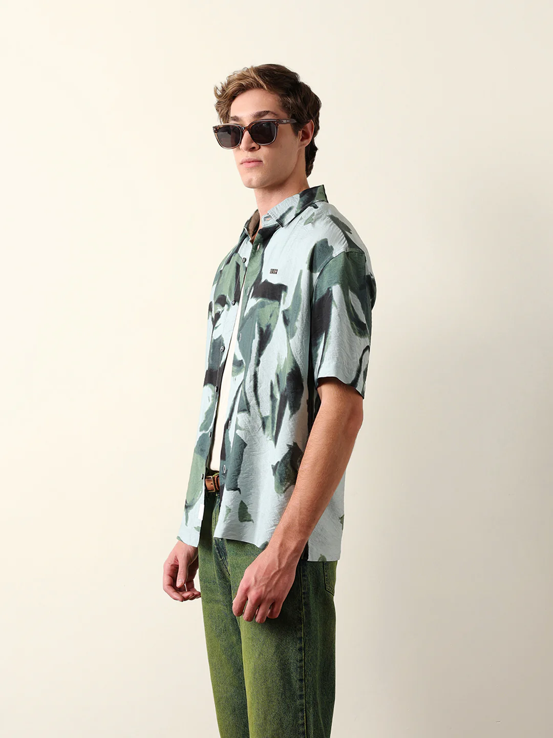Men Short Sleeves Overshirt - Image 3