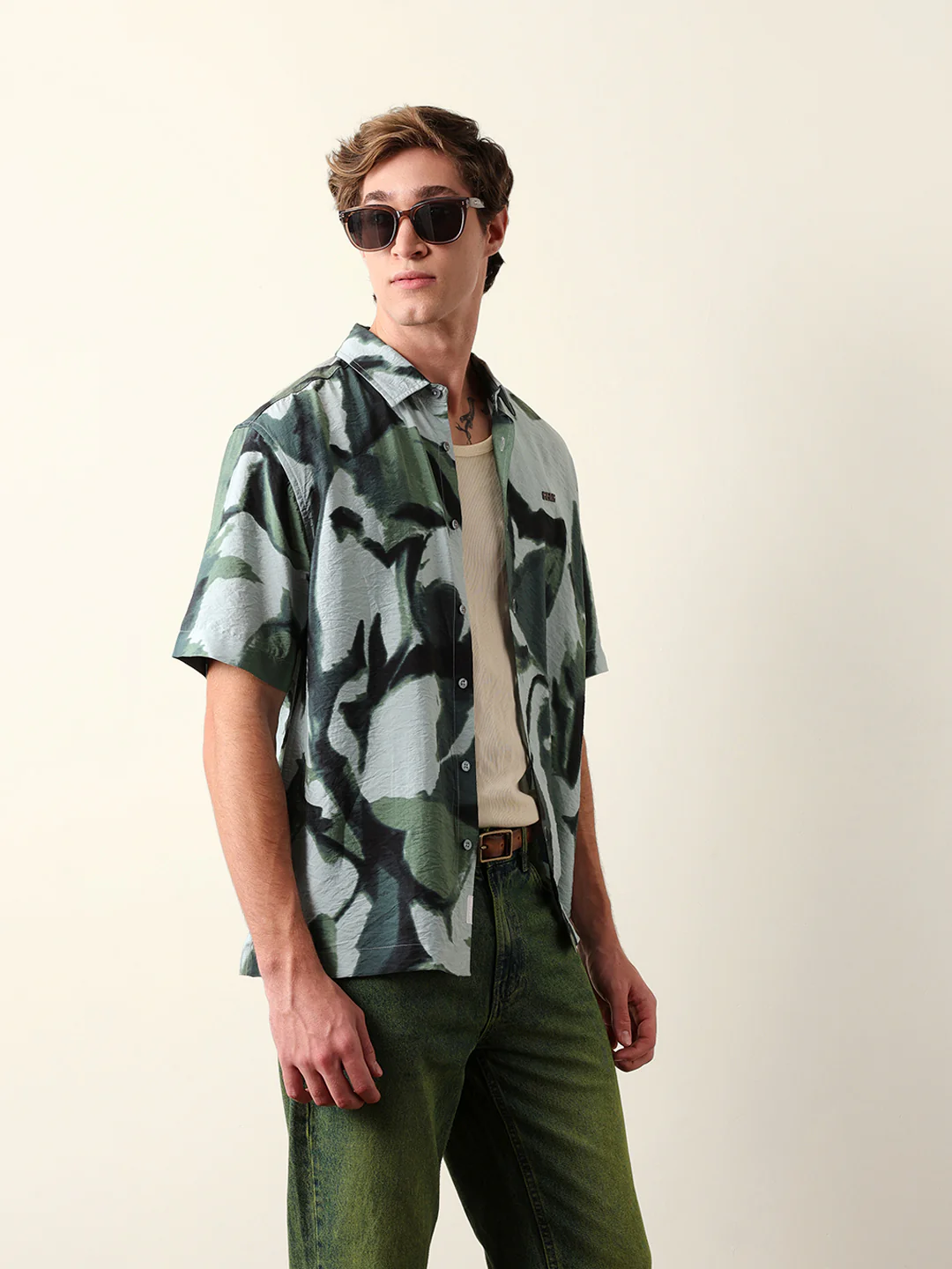 Men Short Sleeves Overshirt - Image 4