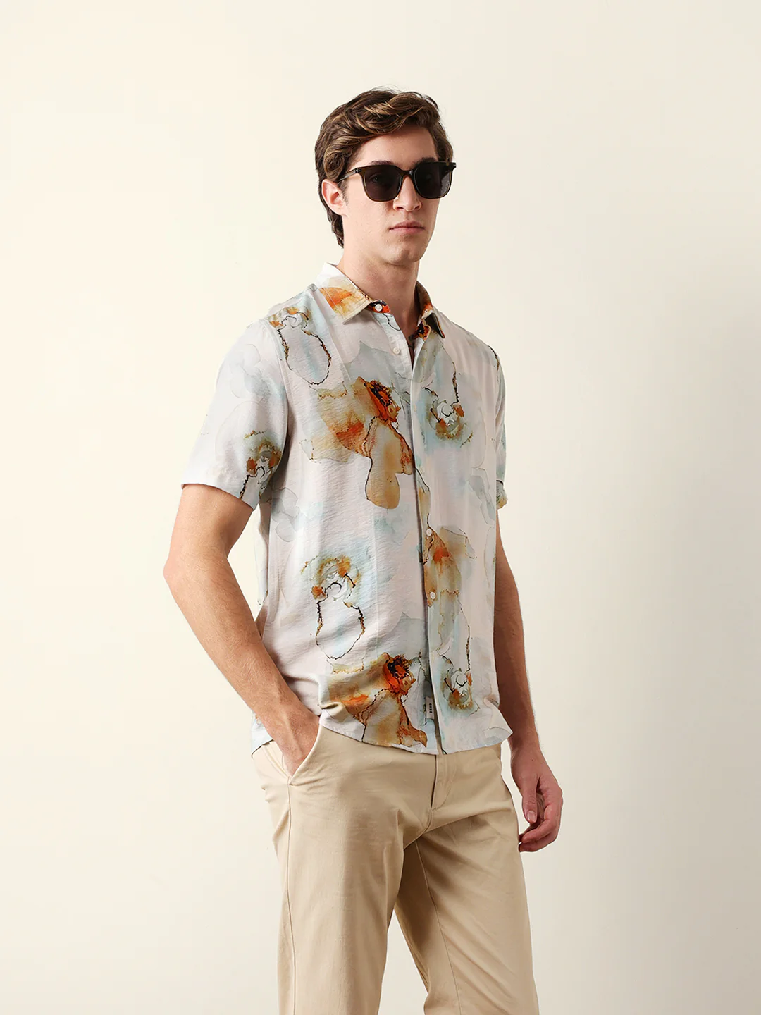 Men Shorts Sleeve Shirt - Image 4