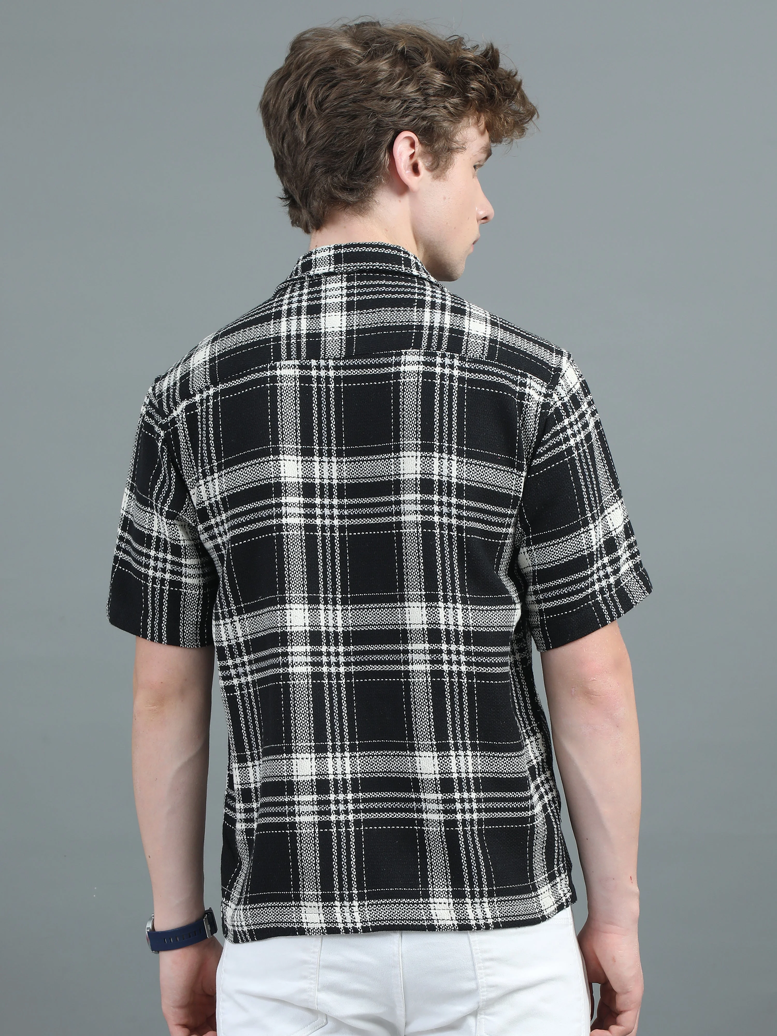 Men Solace Black Checks Relaxed Shirt - Image 2
