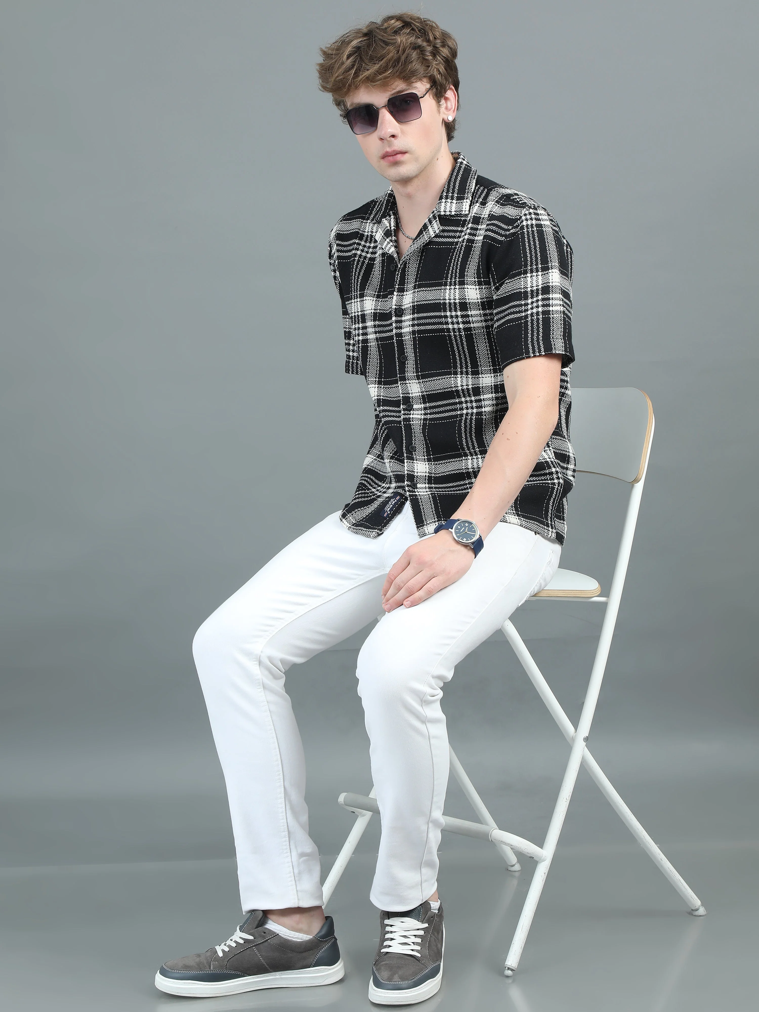 Men Solace Black Checks Relaxed Shirt - Image 4