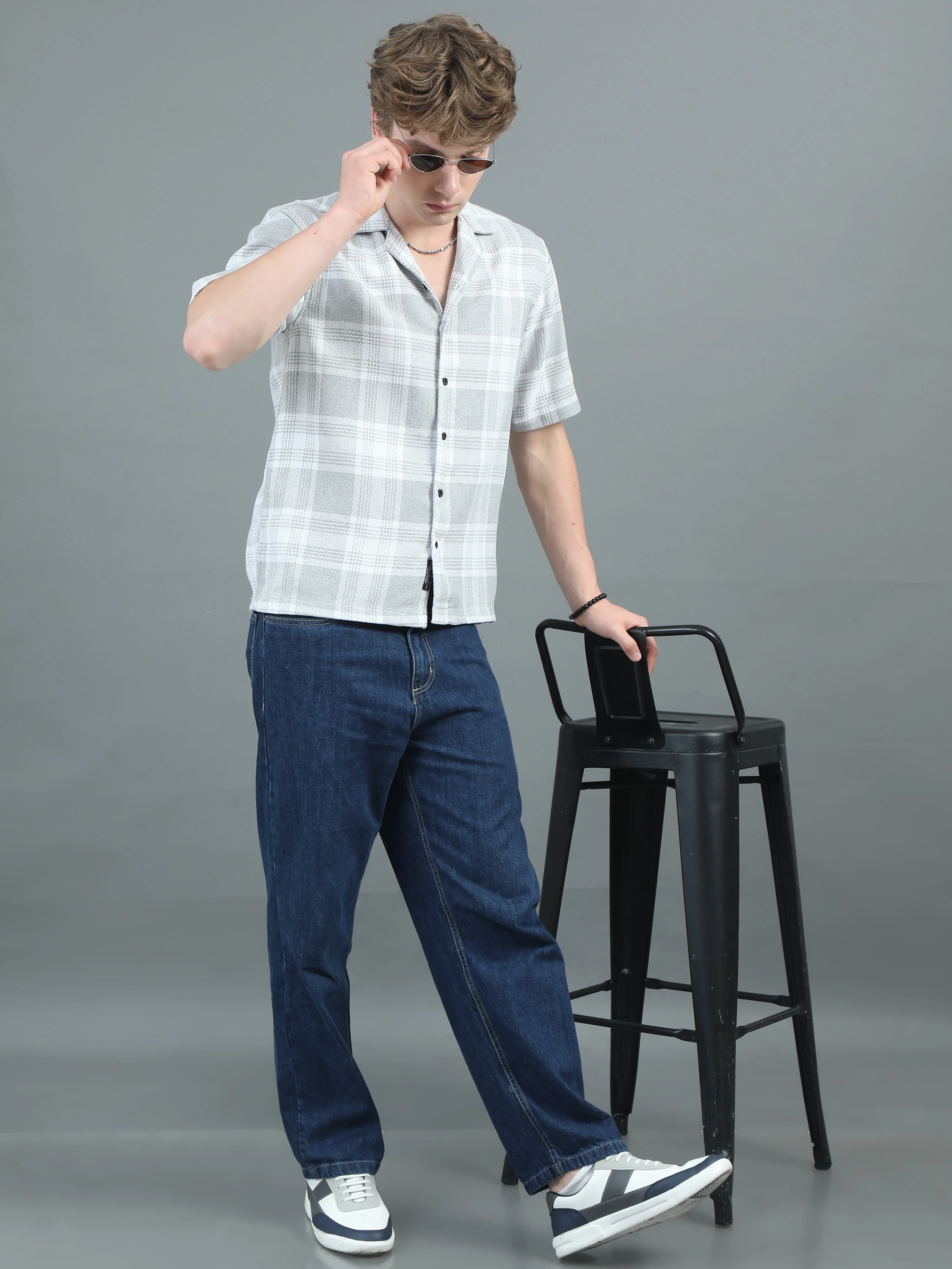 Men Solace White Checks Relaxed Shirt - Image 4