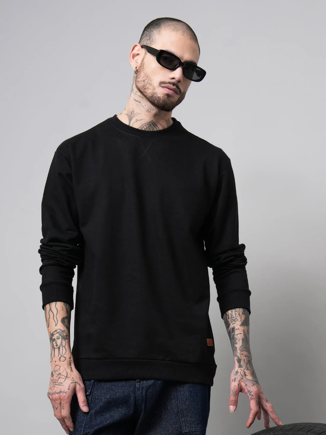 Men Solid Black Sweatshirt