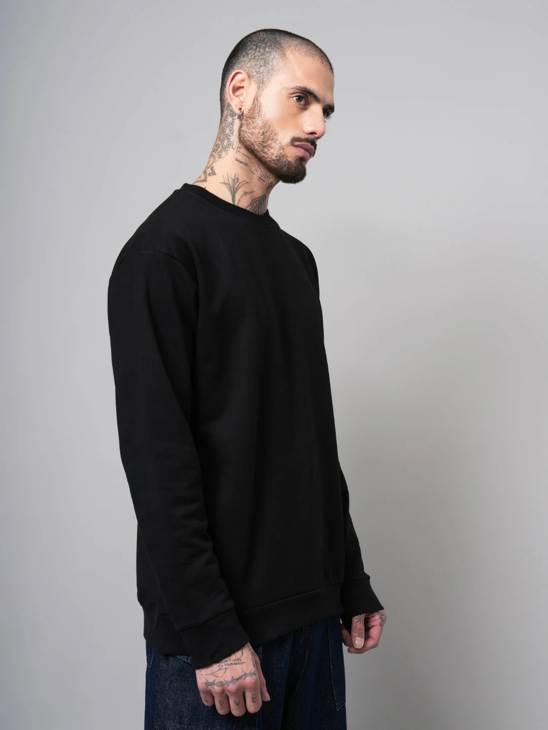 Men Solid Black Sweatshirt - Image 3