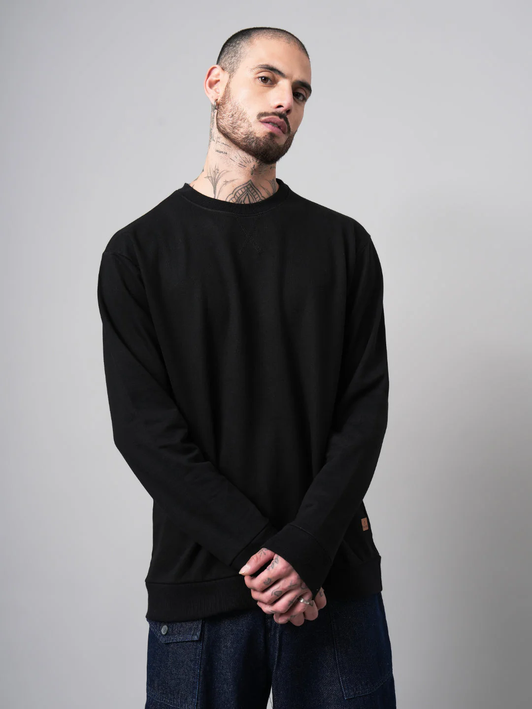 Men Solid Black Sweatshirt - Image 7