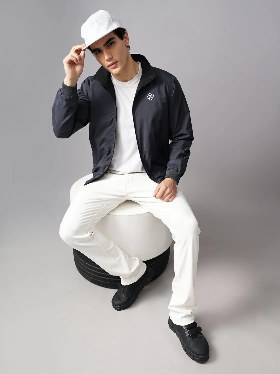 Men Solid Black Sweatshirt - Image 9