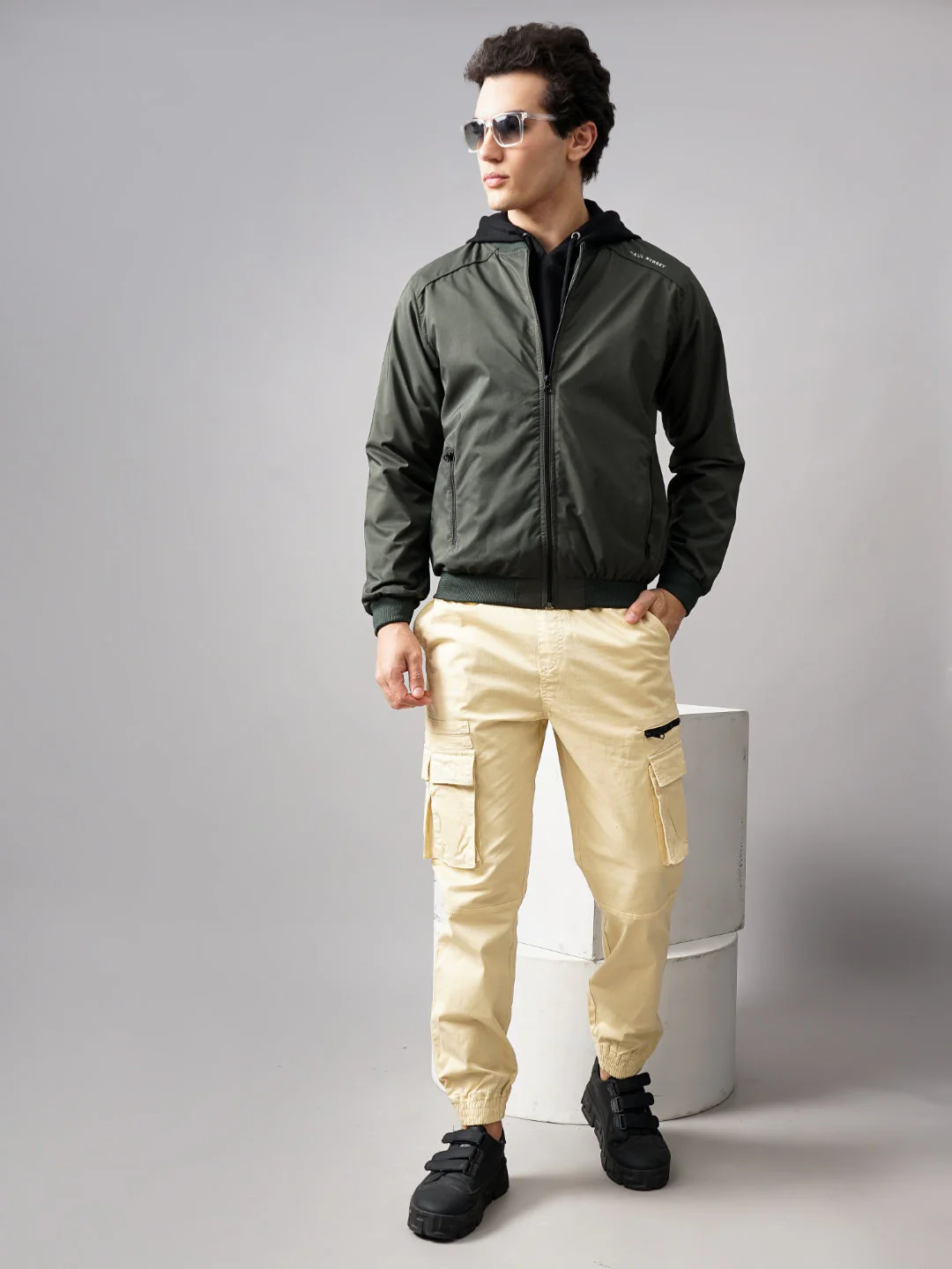 Men Solid Bomber Olive Jacket - Image 5