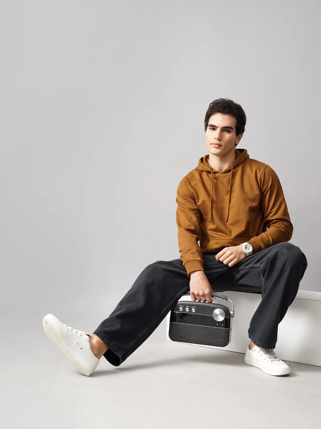 Men Solid Brown Hoodie - Image 5