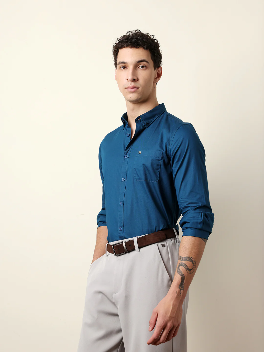Men Solid Casual Full-Sleeve Shirt - Image 4