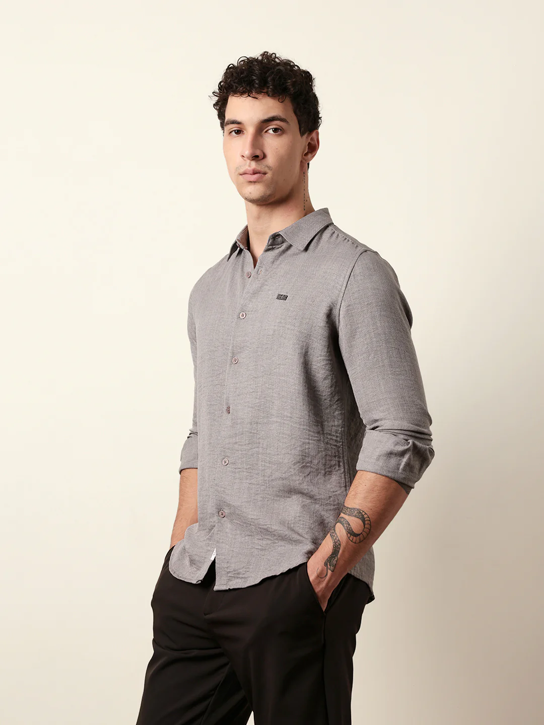 Men Solid Casual Full-Sleeve Shirt - Image 4