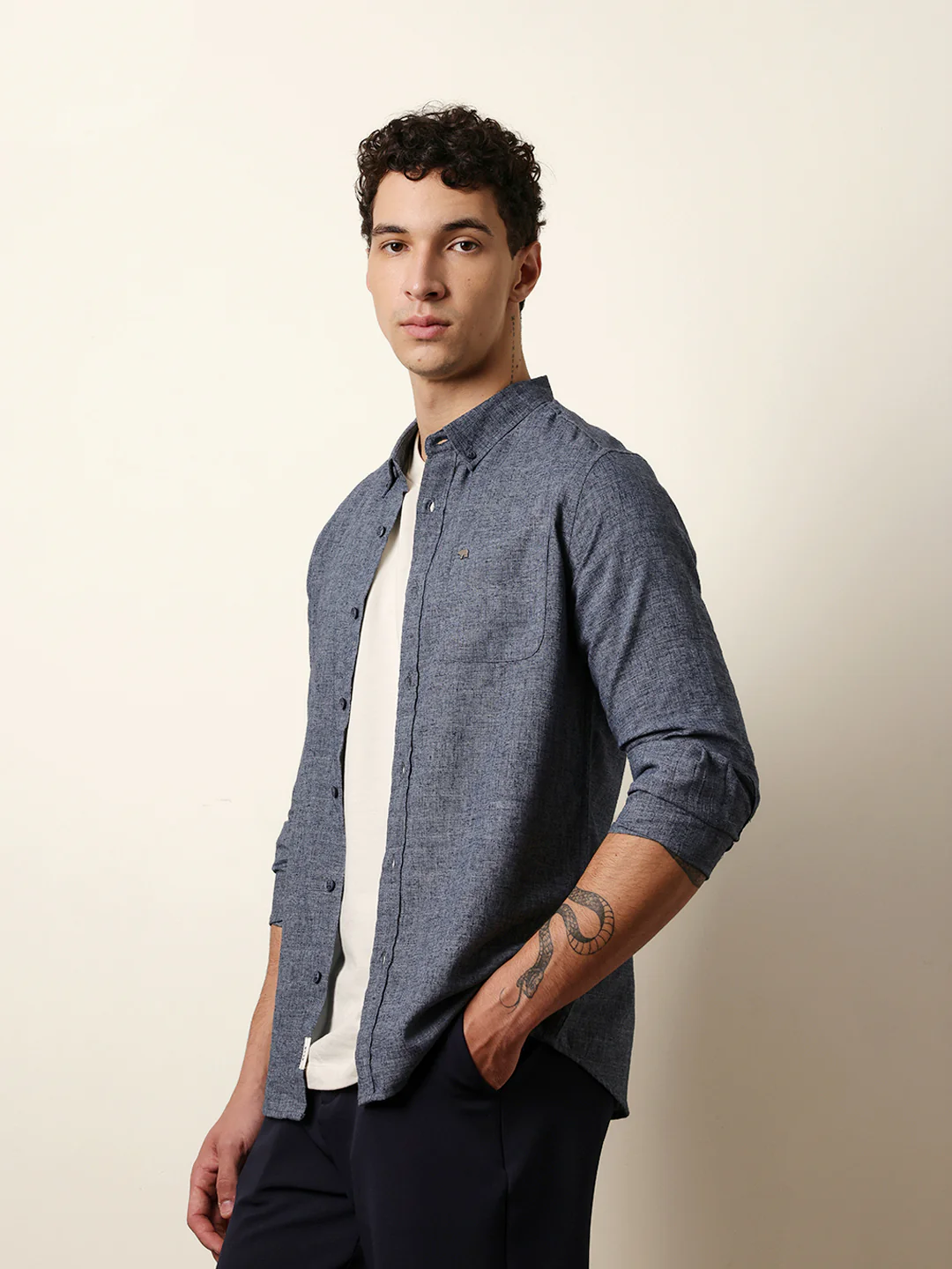 Men Solid Casual Full-Sleeve Shirt - Image 4