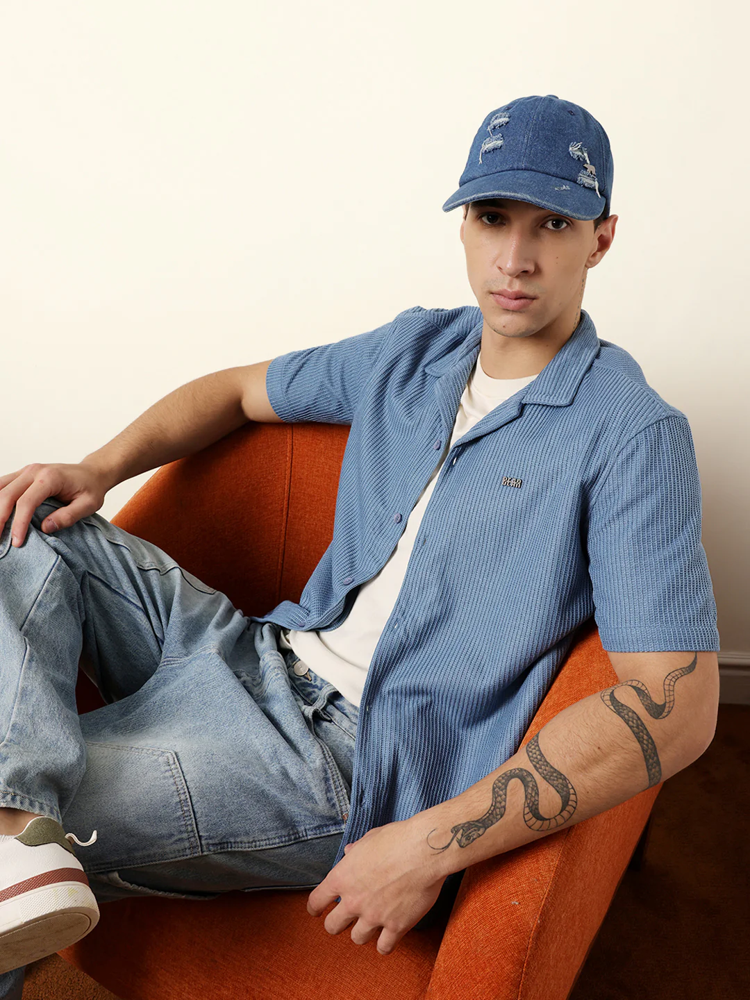Men Solid Casual Half-Sleeve Shirt