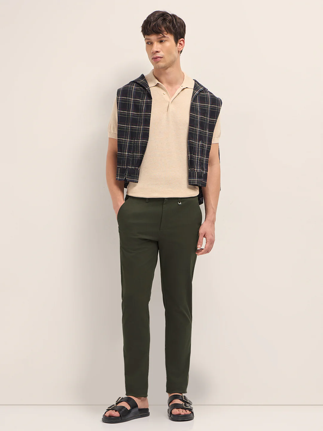 Men Solid Cotton Casual Trouser - Image 4