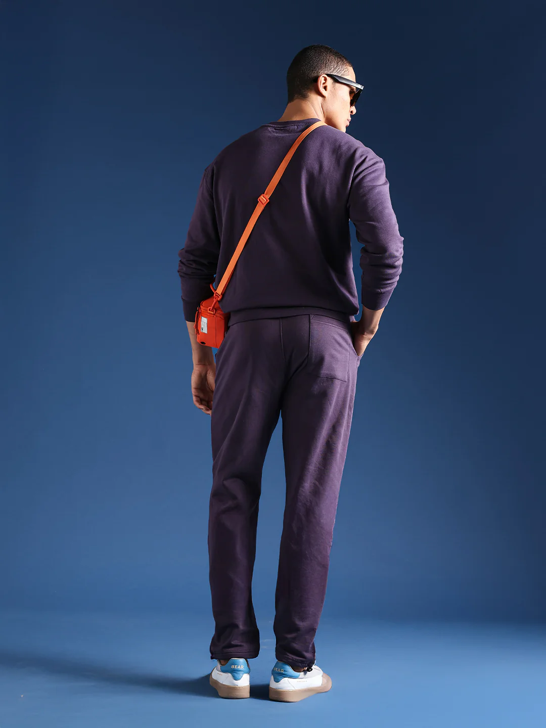 Men Solid Cotton Relaxed Fit Jogger - Image 8