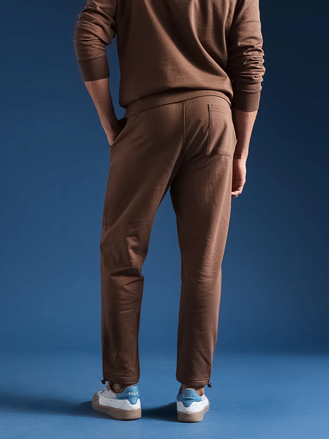 Men Solid Cotton Relaxed Fit Jogger - Image 4