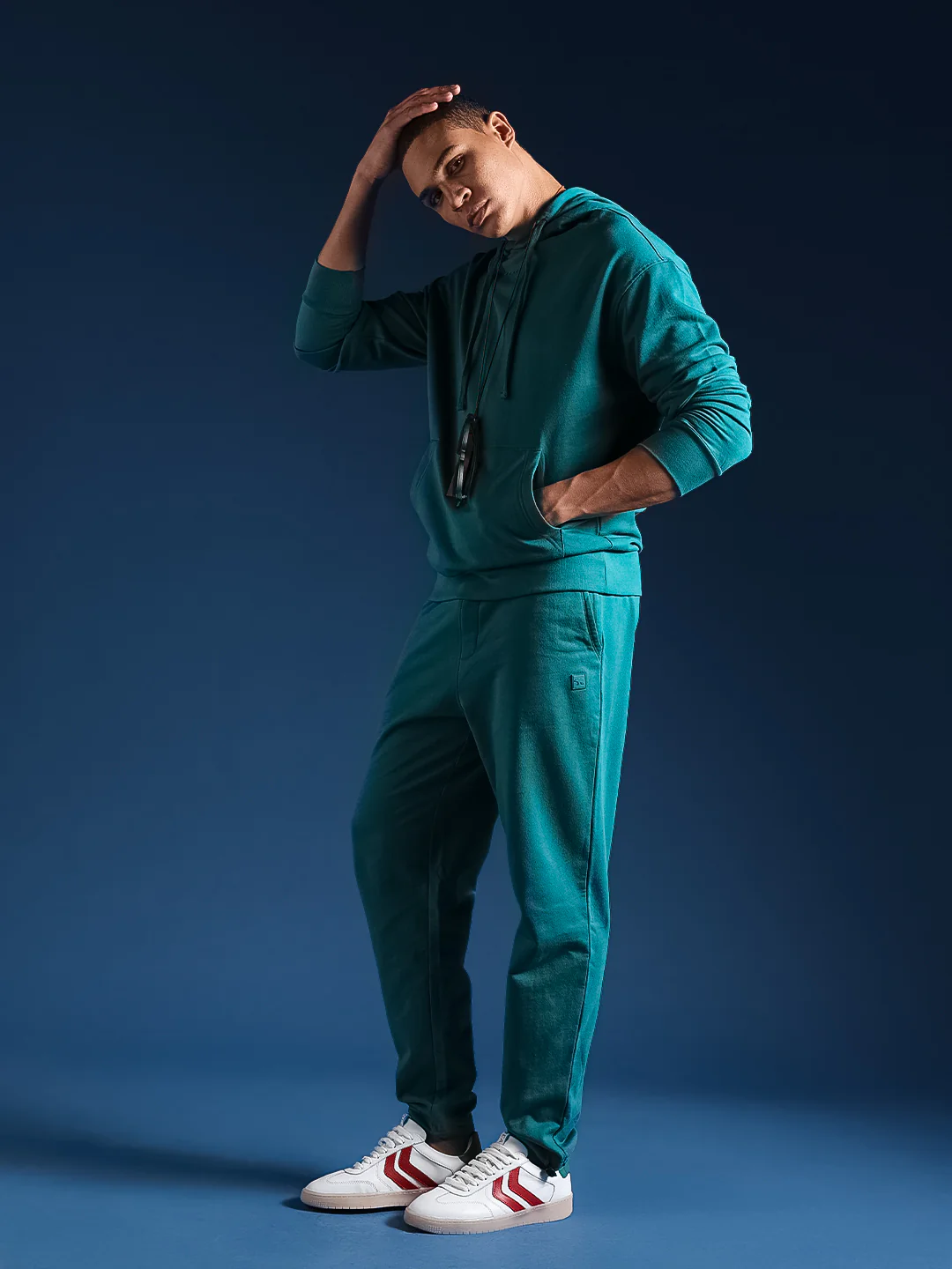 Men Solid Cotton Relaxed Fit Jogger - Image 6