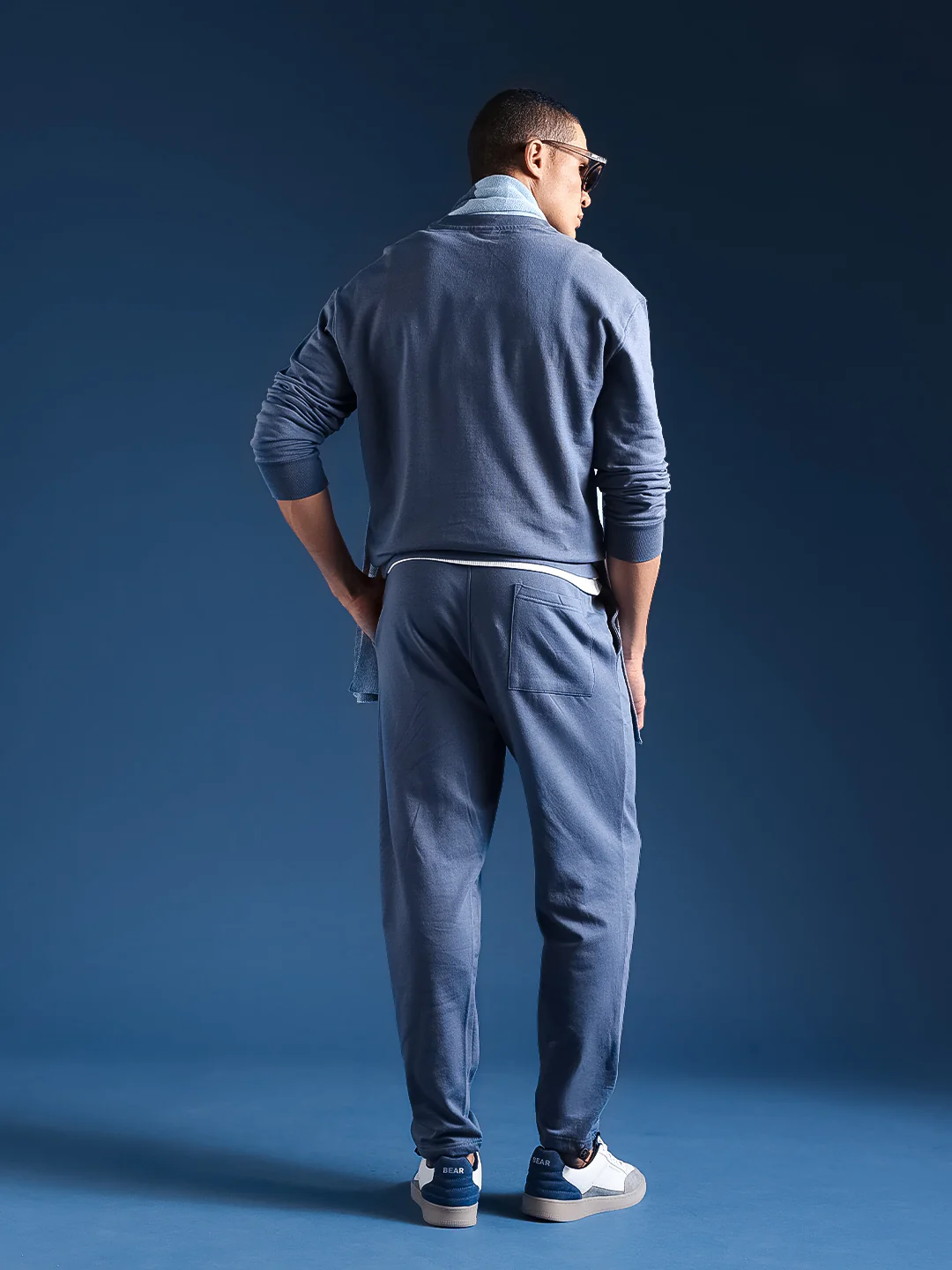 Men Solid Cotton Relaxed Fit Jogger - Image 7