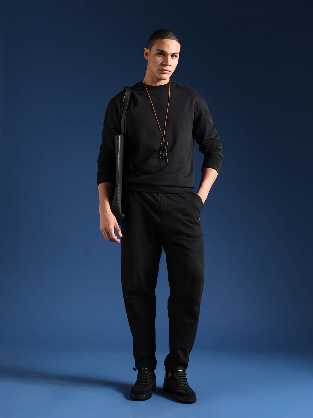 Men Solid Cotton Relaxed Fit Jogger - Image 5
