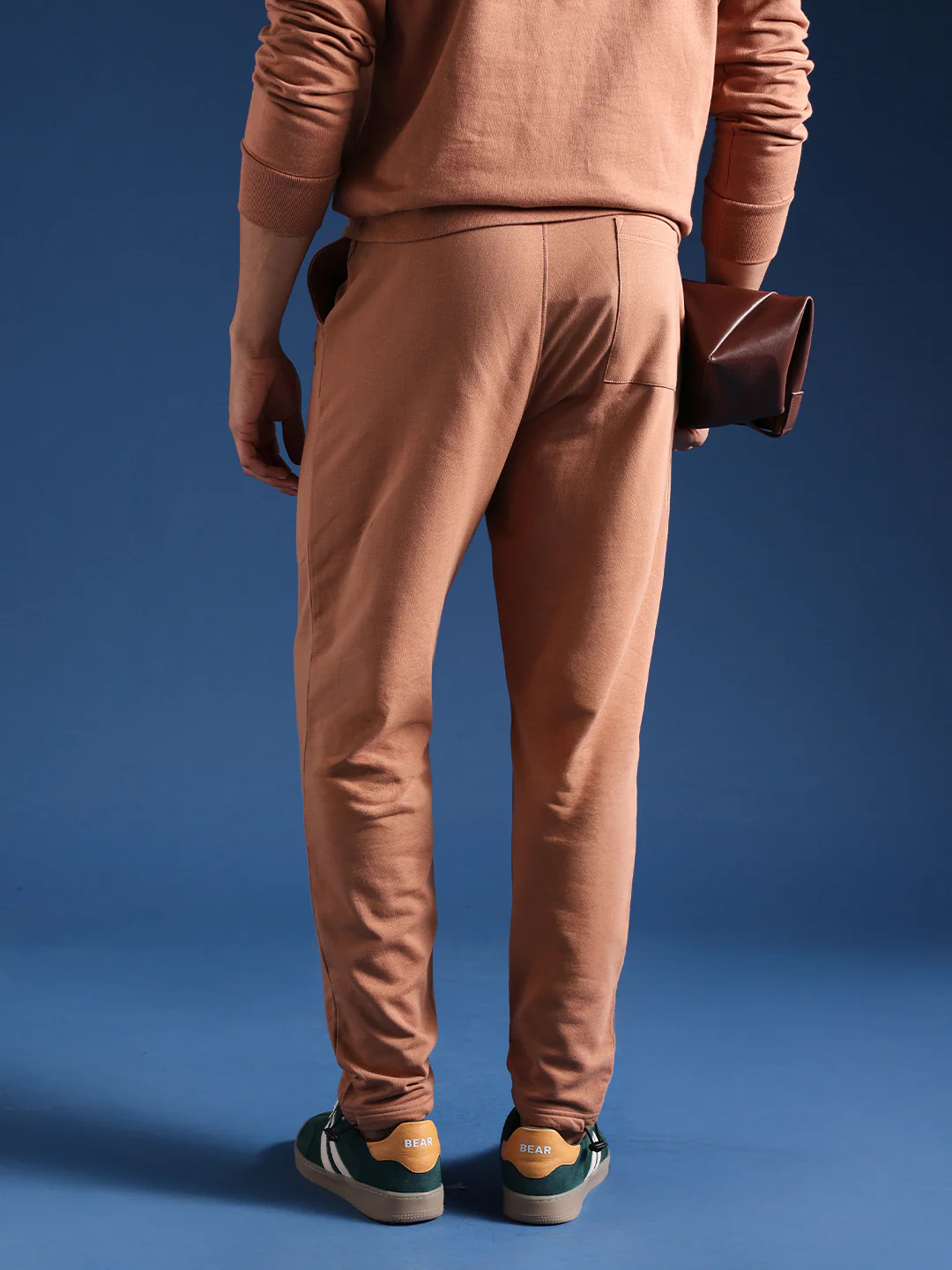 Men Solid Cotton Relaxed Fit Jogger - Image 4