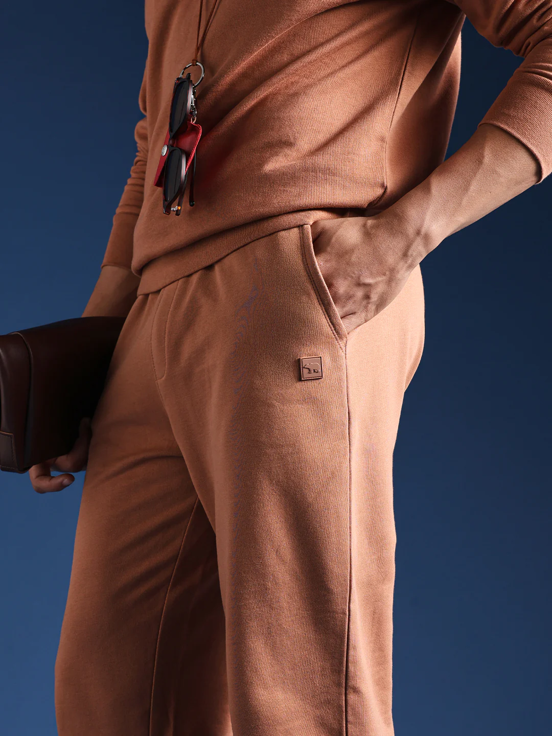Men Solid Cotton Relaxed Fit Jogger - Image 6