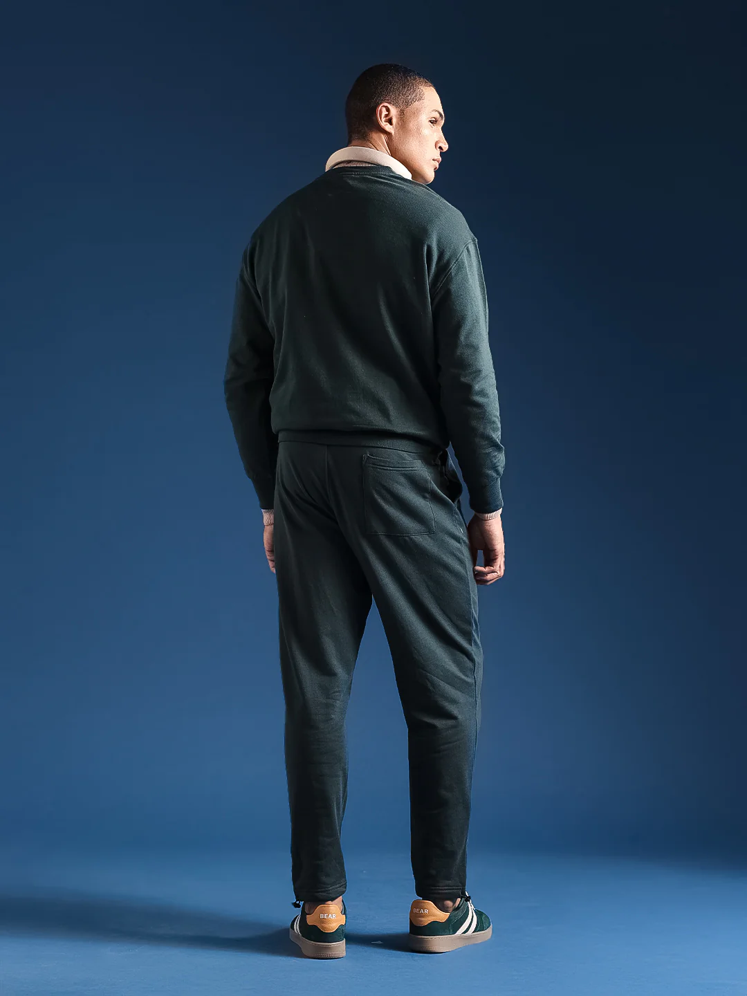 Men Solid Cotton Relaxed Fit Jogger - Image 4