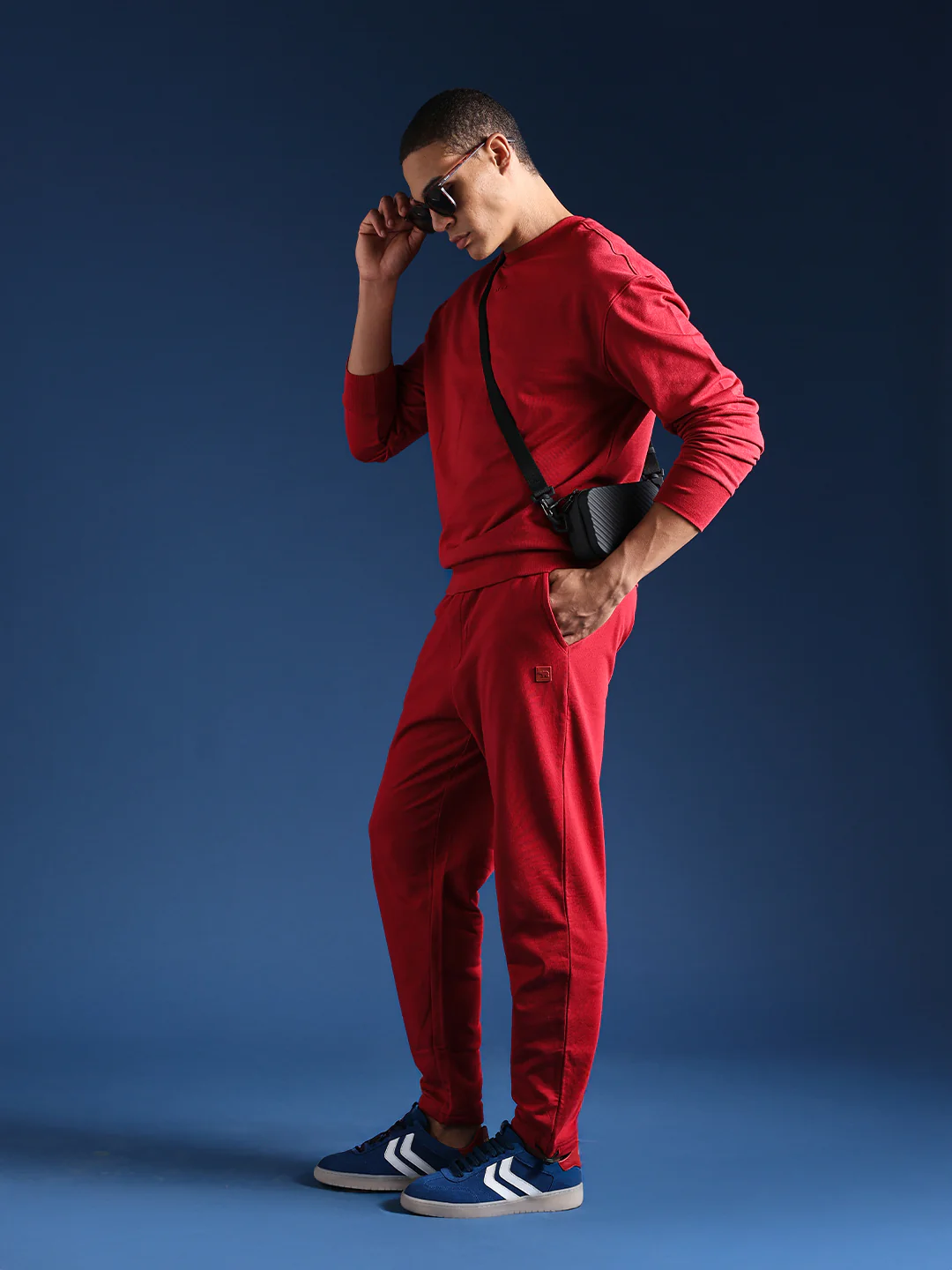 Men Solid Cotton Relaxed Fit Jogger - Image 5