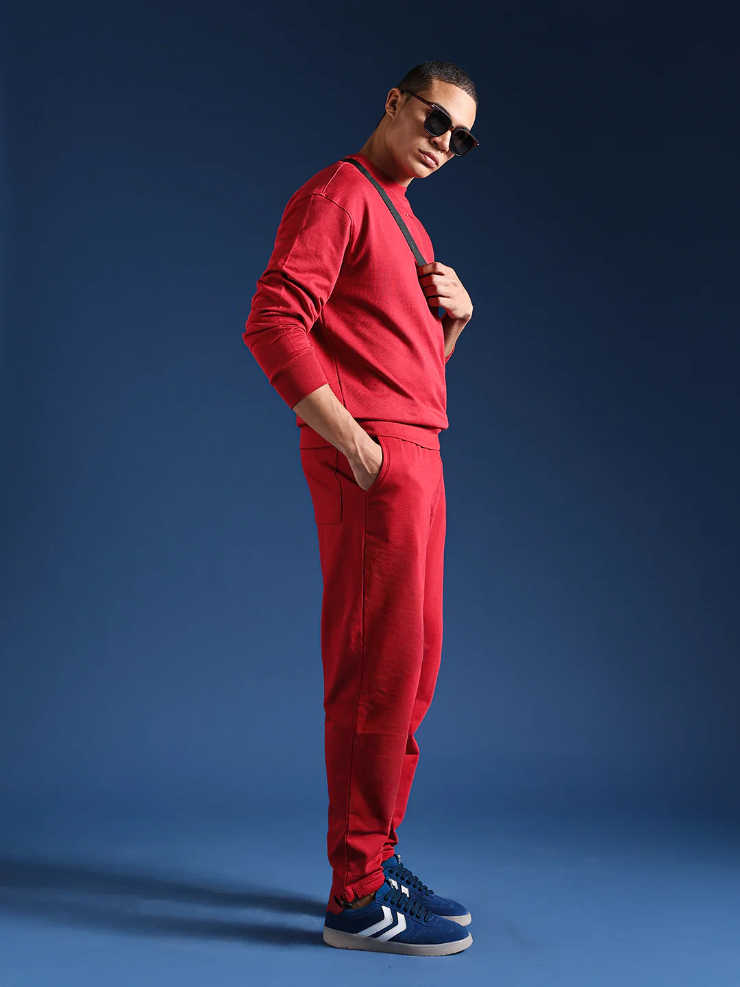 Men Solid Cotton Relaxed Fit Jogger - Image 7