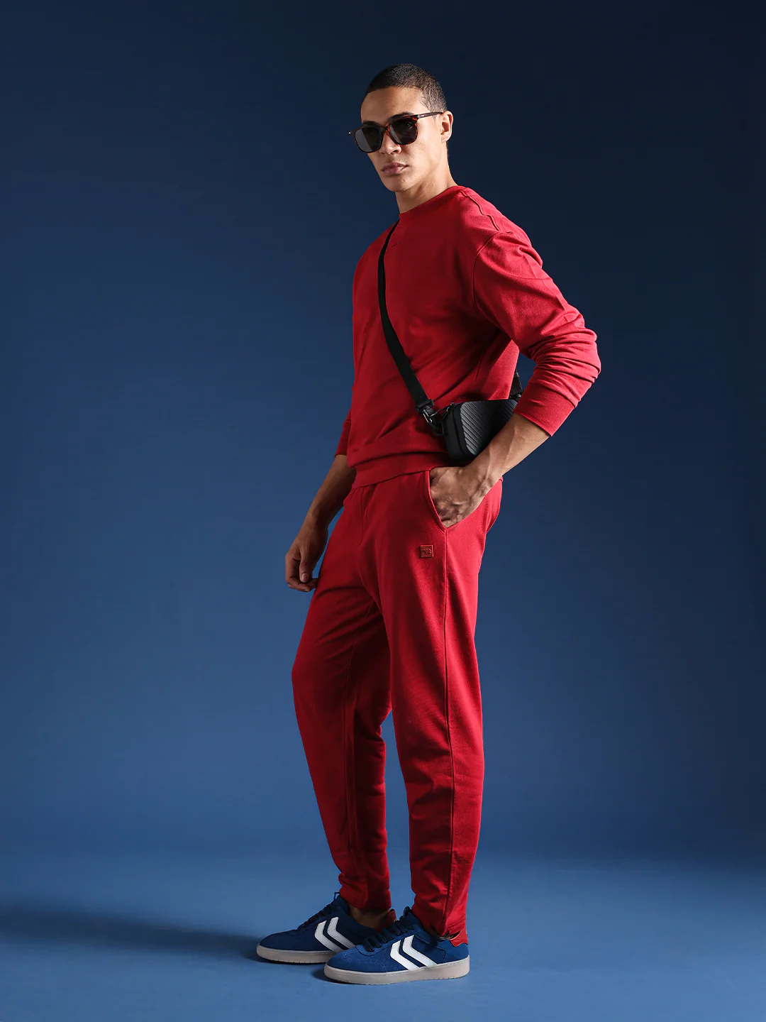 Men Solid Cotton Relaxed Fit Jogger - Image 8