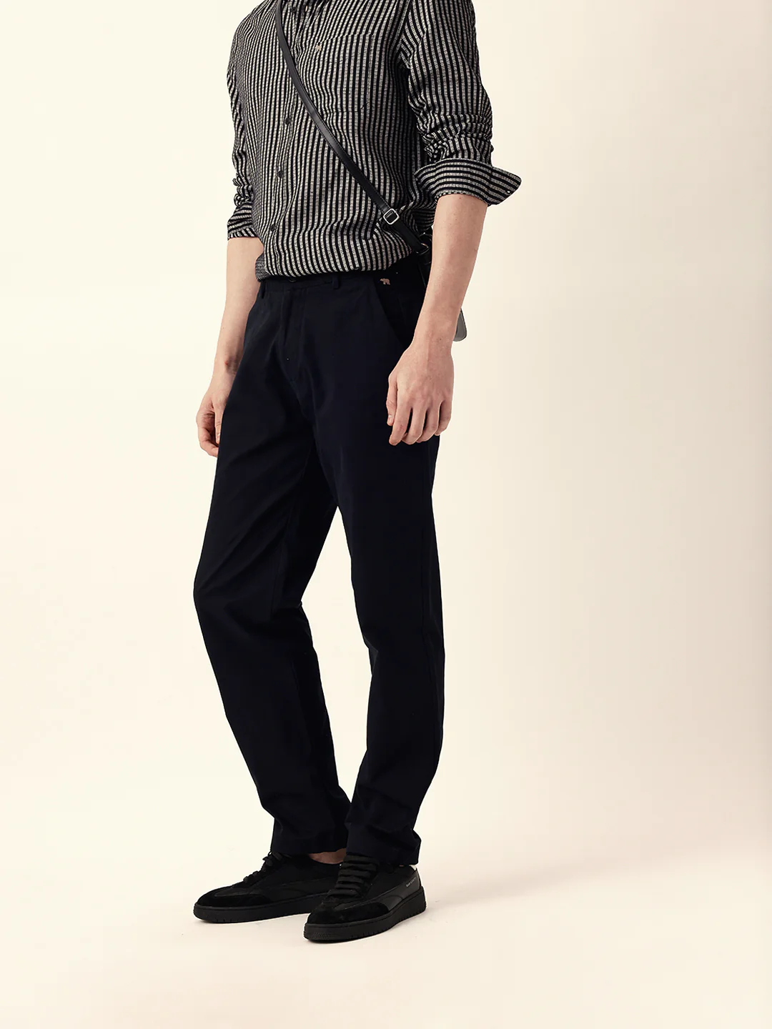 Men Solid Formal Trouser - Image 3