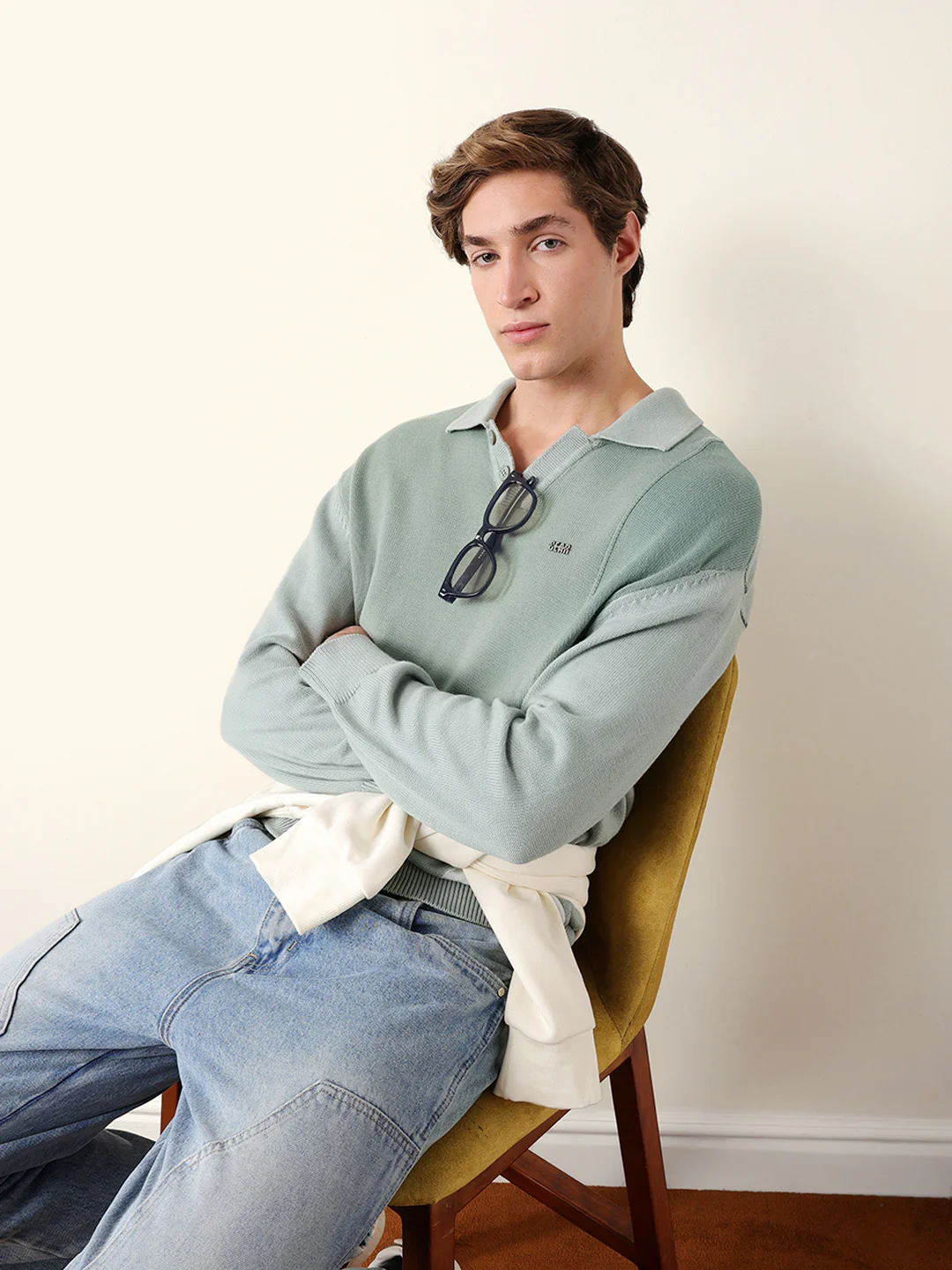 Men Solid Polo Collar Sweatshirt