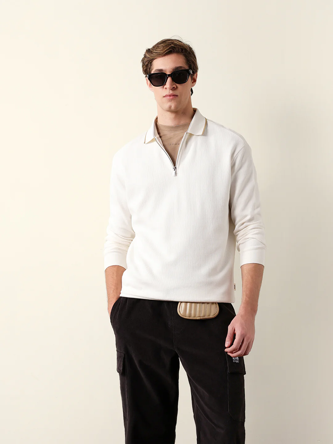 Men Solid Zip-Neck Sweatshirt - Image 3