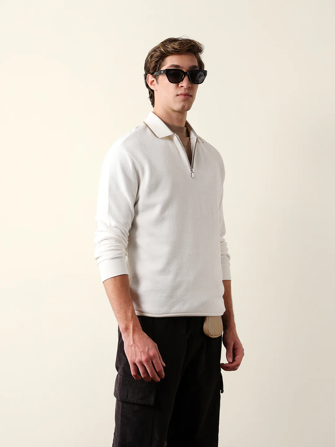 Men Solid Zip-Neck Sweatshirt - Image 5