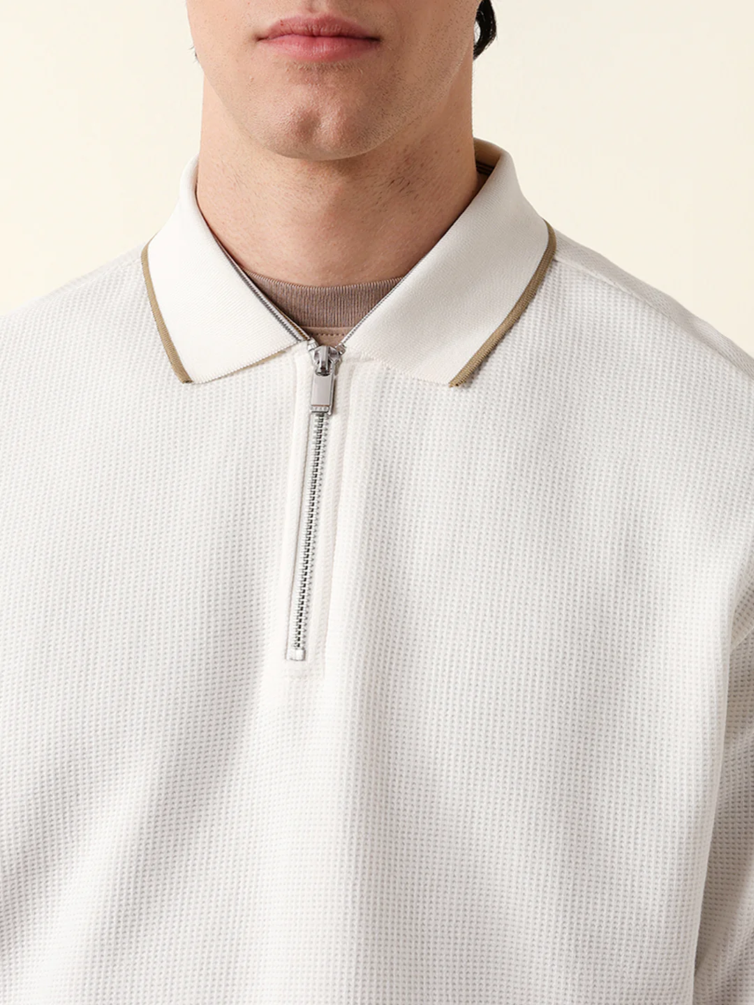 Men Solid Zip-Neck Sweatshirt - Image 6