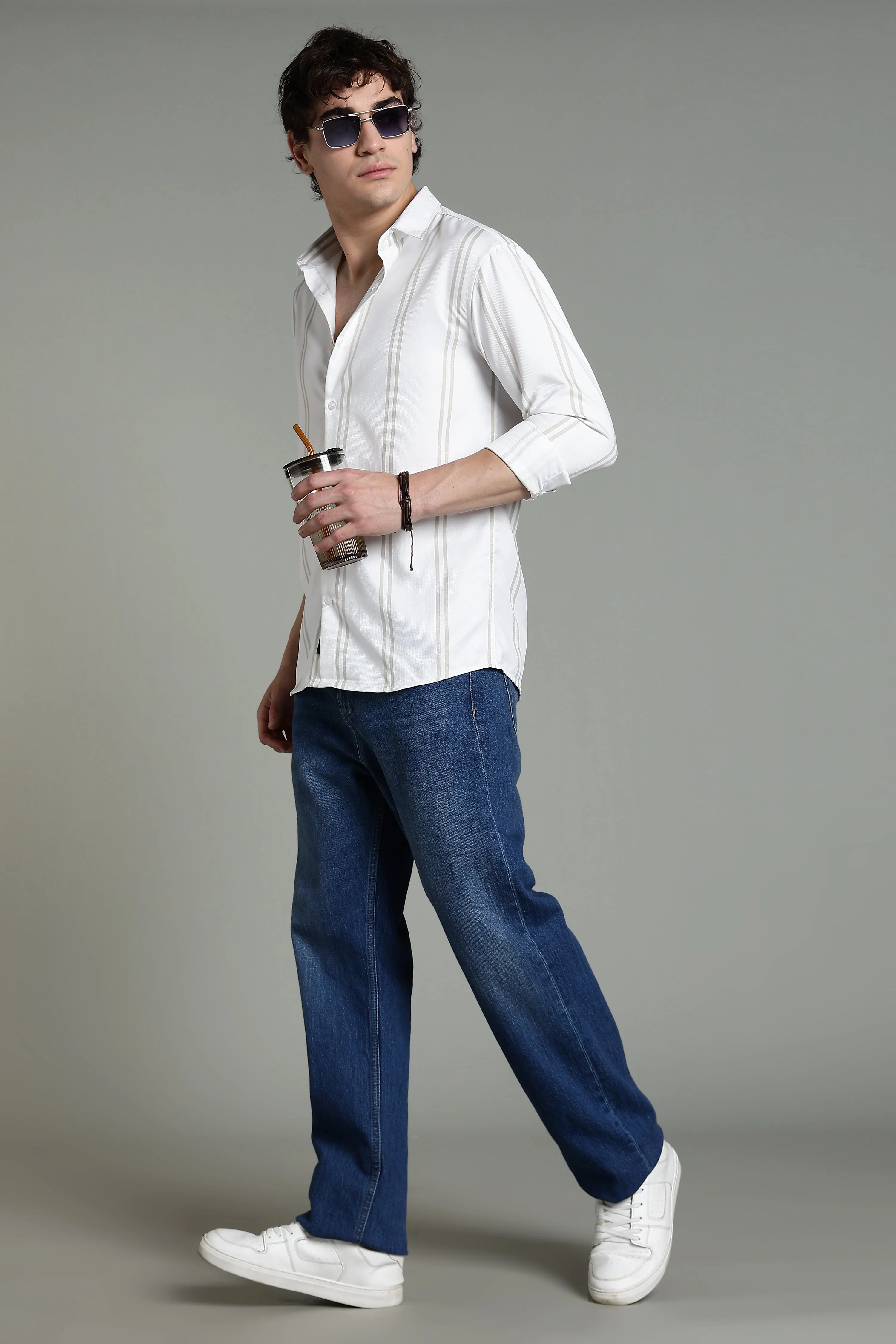 Men Stran White Striped Shirt - Image 6