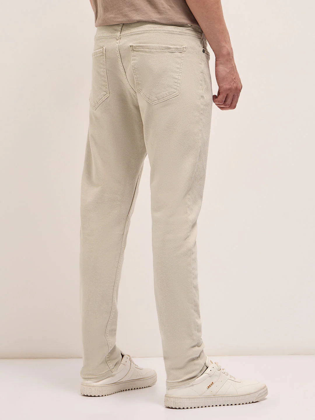 Men Stylish Beige Jeans - Image 2