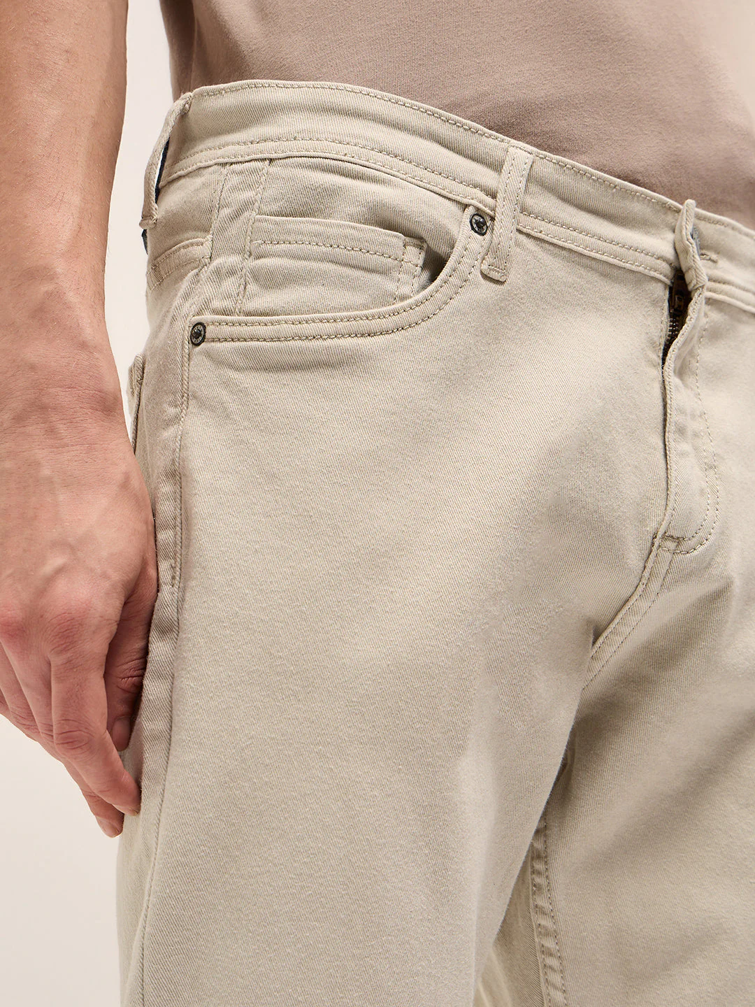 Men Stylish Beige Jeans - Image 5