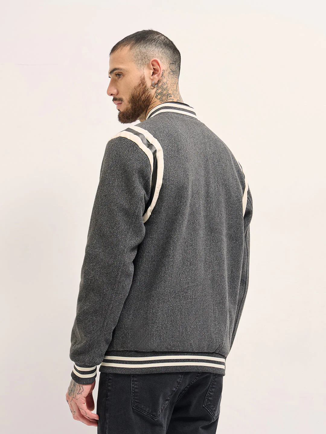 Men Stylish Bomber Jacket in grey - Image 2