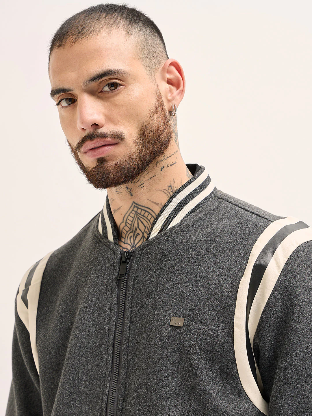 Men Stylish Bomber Jacket in grey - Image 5
