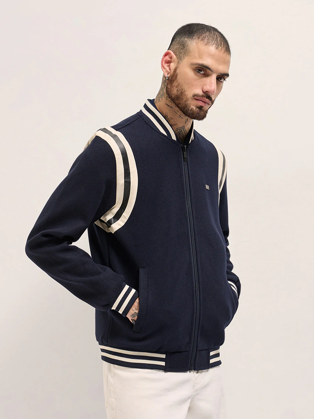 Men Stylish Bomber Jacket in Navy - Image 3