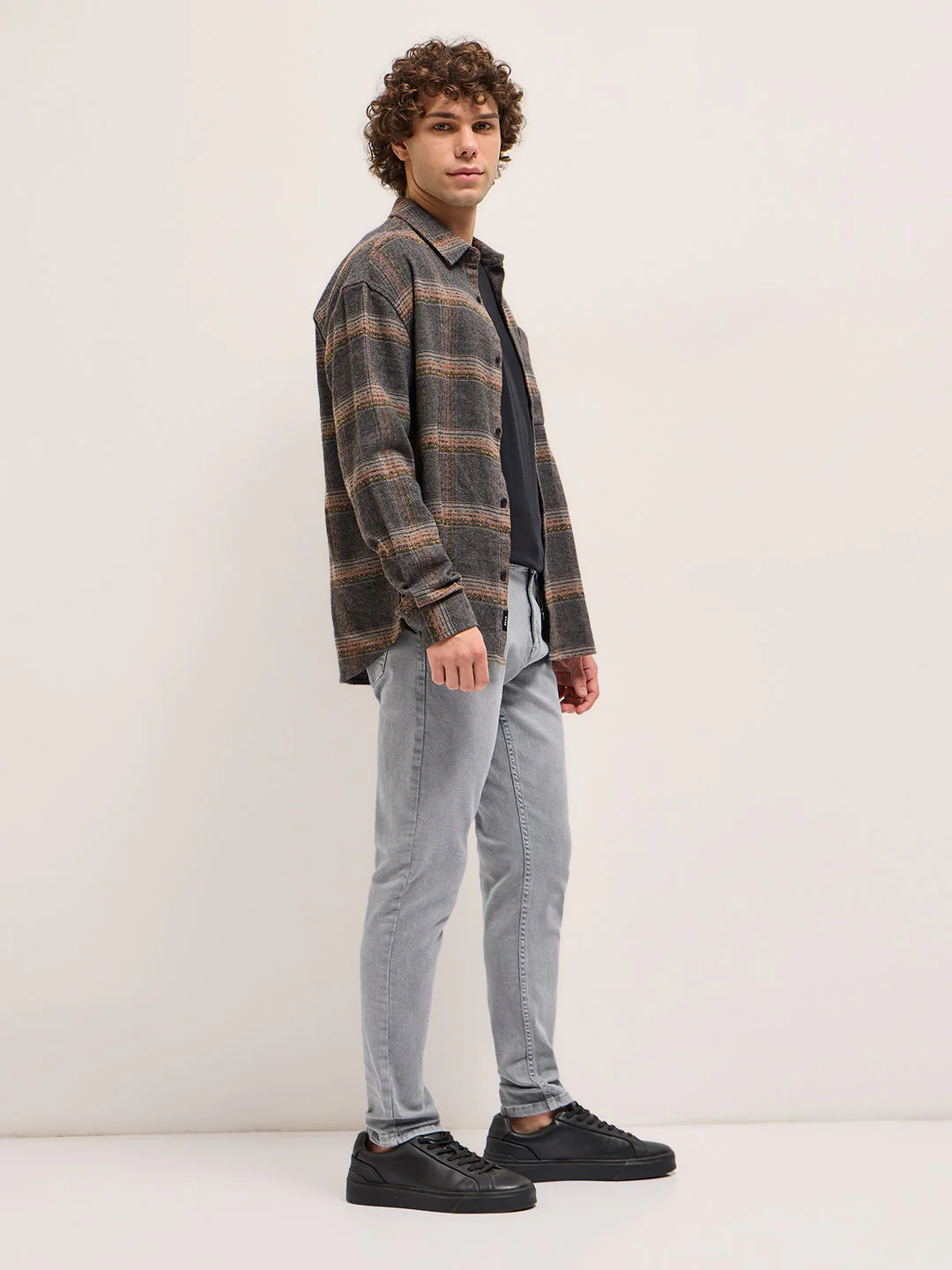 Men Stylish Grey Jeans - Image 2