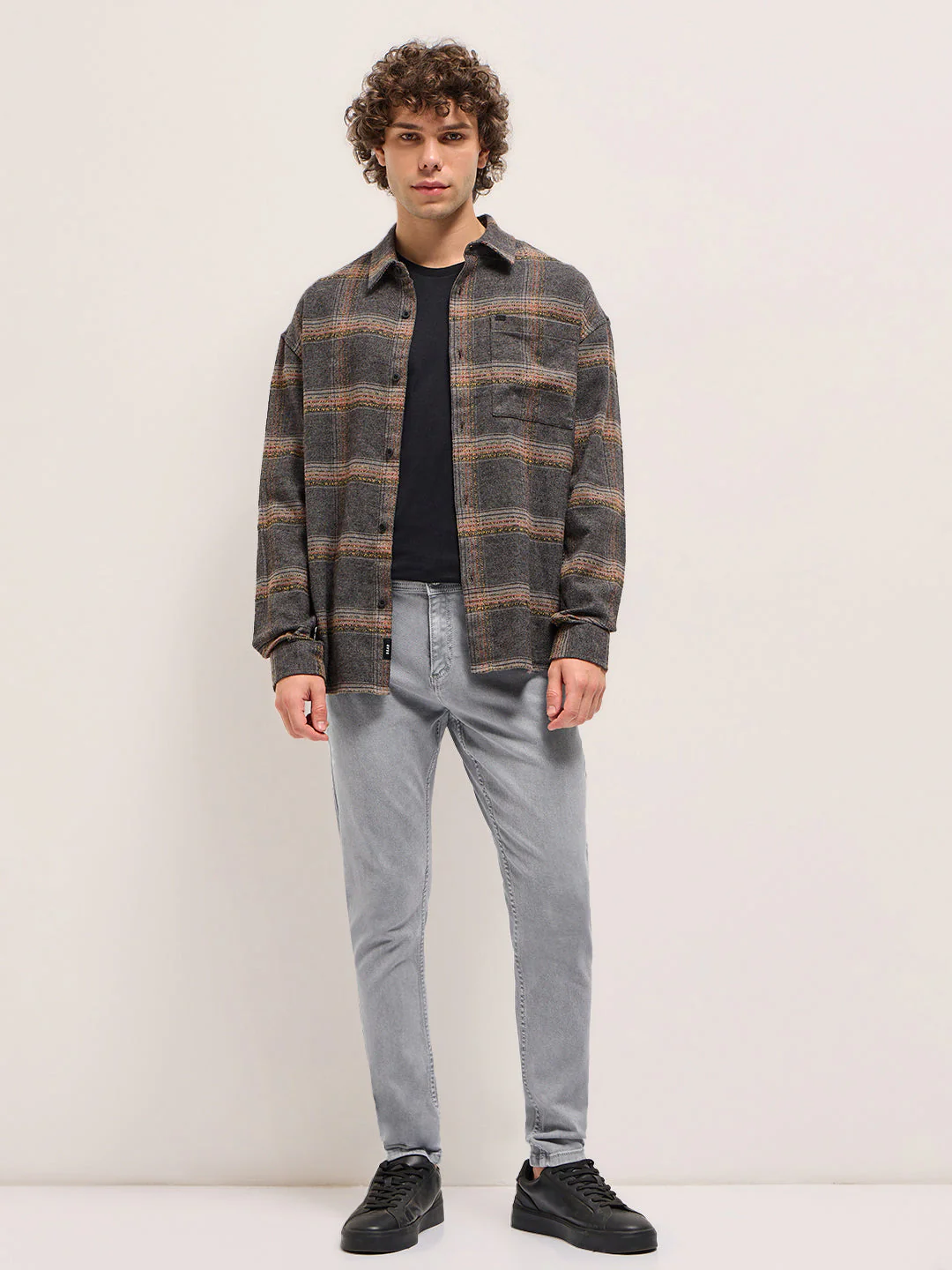 Men Stylish Grey Jeans - Image 4