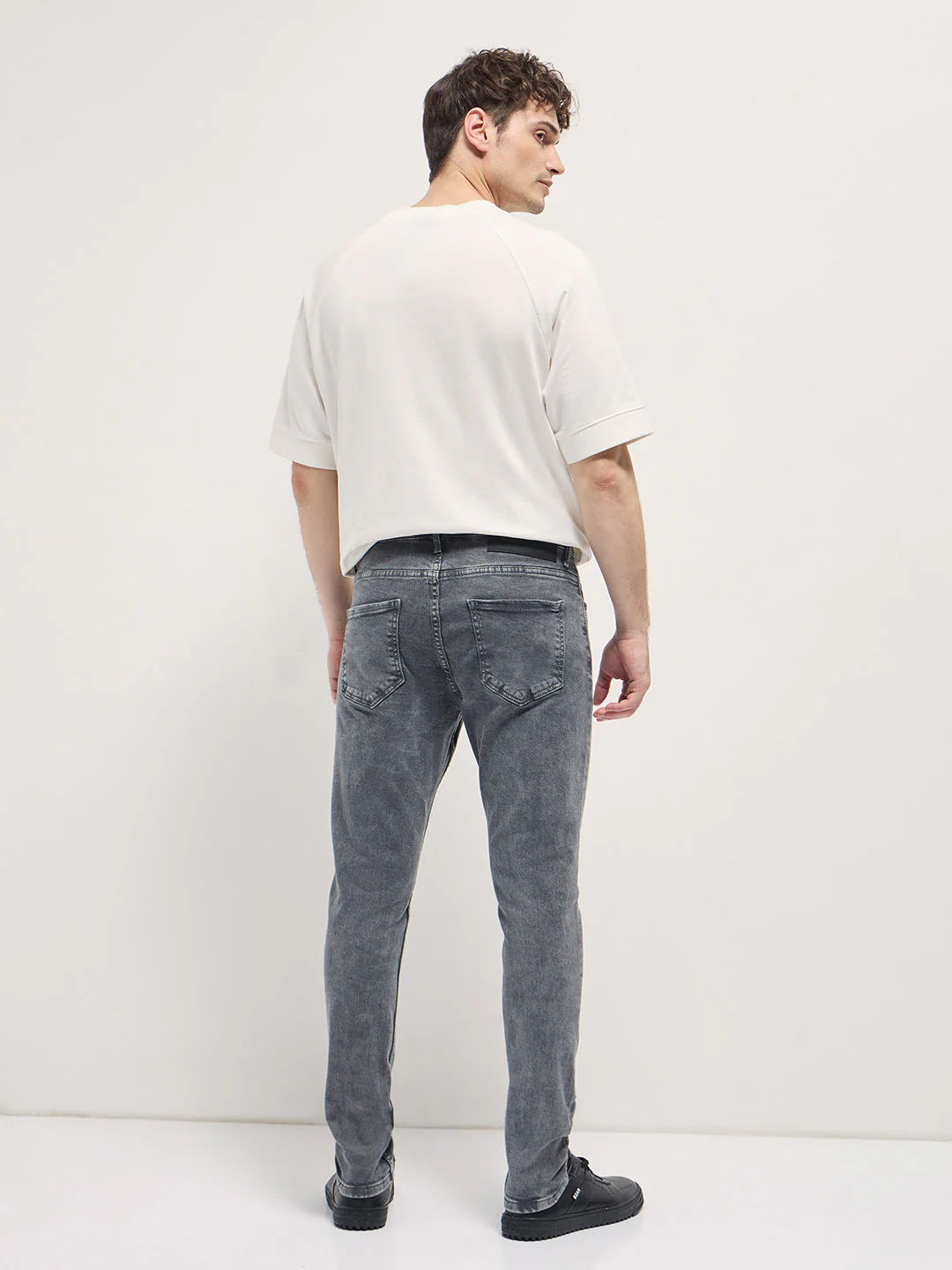 Men Stylish Grey Jeans - Image 2